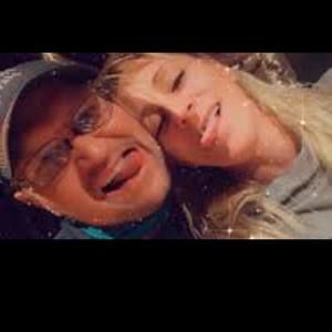 Meet your Posher, Dee